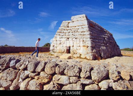 Naveta des Tudons. Menorca, Balearen, Spanien. Stockfoto