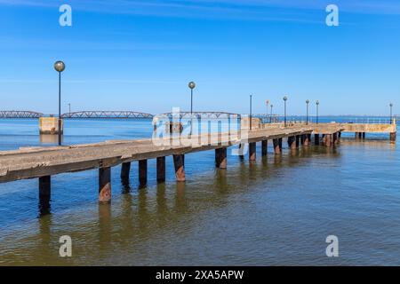 Pier am Tejo bei Belem, Lissabon, Portugal Stockfoto