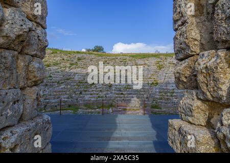 Das römische Theater in der antiken Stadt Acinipo in der Serrania de Ronda, Provinz Malaga, Andalusien, Spanien Stockfoto