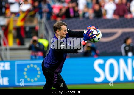 Manuel neuer (Deutschland, #01) am Ball, Deutschland gegen Ukraine, DFB Fussball Nationalmannschaft Herren, Laenderspiel, Saison 2023/2024, 03.06.2024. DFB-Vorschriften verbieten jede Verwendung von Fotografien als Bildsequenzen und/oder Quasi-Video Foto: Eibner-Pressefoto/Florian Wiegand Stockfoto