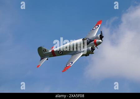 Avro C19 Anson in RAF Coningsby Colours wird auf der Military Air Show Shuttleworth Collection Old Warden im Juni 2024 gezeigt Stockfoto