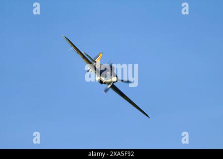 Hawker Sea Hurricane zeigt sich auf der Military Air Show Shuttleworth Collection Old Warden im Juni 2024 Stockfoto