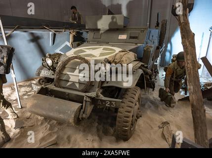 Das amerikanische M3 Sout Car-Halbspurfahrzeug an den Stränden der Normandie während des Zweiten Weltkriegs Stockfoto