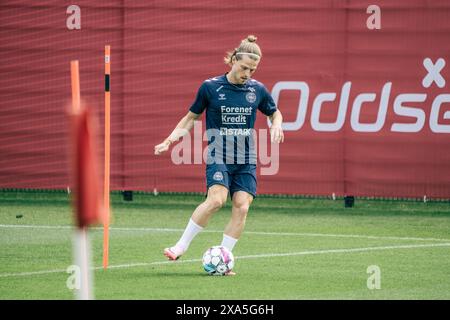 Elsinore, Dänemark. Juni 2024. Mathias Jensen während des Trainings mit der Fußballnationalmannschaft in Helsingoer am Dienstag, 4. Juni 2024. Dänemark spielt in der Gruppe C beim EM 2024-Finale. (Foto: Thomas Traasdahl/Scanpix 2024) Credit: Ritzau/Alamy Live News Stockfoto