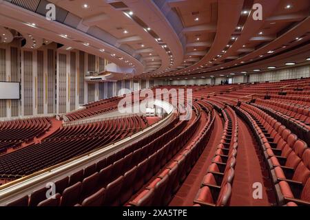 Hauptsaal des Konferenzzentrums, Teil des Hauptquartiers der Kirche Jesu Christi der Heiligen der Letzten Tage in Salt Lake City, Stockfoto