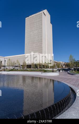 Das Church Office Building, Teil des weltweiten Hauptquartiers der Kirche Jesu Christi der Heiligen der Letzten Tage in Salt Lake City, Utah. Es ist richtig Stockfoto