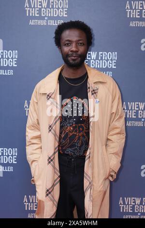 Omari Douglas kommt zum Eröffnungsabend von A View from the Bridge im Theatre Royal Haymarket im Zentrum von London an. Bilddatum: Dienstag, 4. Juni 2024. Stockfoto