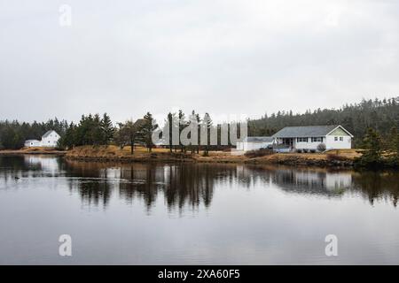 Häuser am Strand in Louisbourg, Nova Scotia, Kanada Stockfoto