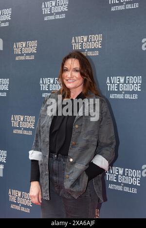 London, 4. Juni 2024, Sarah Parish, Red Carpet Arrangements for A View from the Bridge, Theatre Royal Haymarket, Lou Morris Photography/Alamy Live News Stockfoto