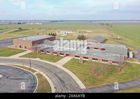 Luftaufnahme einer kleinen High School in White Pigeon Michigan Stockfoto