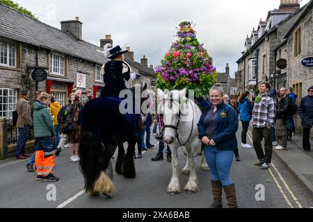 Feierlichkeiten zum Oak Apple Day Castleton Peak District Derbyshire UK Stockfoto