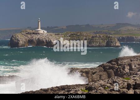 Mouro Island von der Magdalena-Halbinsel, Santander, Kantabrien, Spanien. Stockfoto