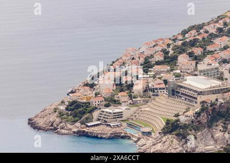 Ein Blick aus der Vogelperspektive auf die historische Stadt Dubrovnik, Kroatien. Stockfoto