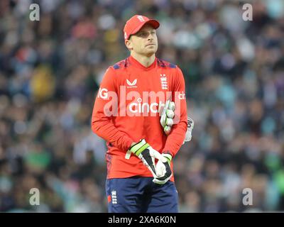 London, Großbritannien. 30. Mai 2024. London, England, Mai 30 2024: Wicket Keeper und Captain Jos Buttler (63 England) während des vierten Vitality T20 International Spiels zwischen England und Pakistan im Kia Oval in London, England. (Jay Patel/SPP) Credit: SPP Sport Press Photo. /Alamy Live News Stockfoto