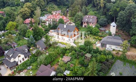 Aus der Vogelperspektive auf die bezaubernde Stadt Kazimierz Dolny in Polen Stockfoto