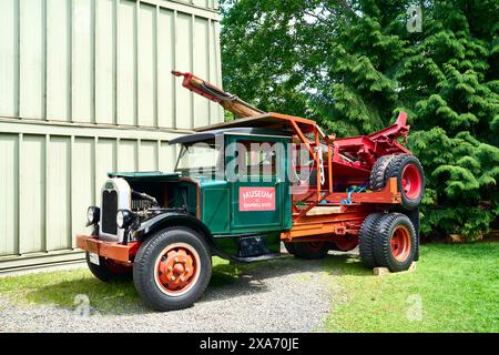 Der historische, restaurierte Hayes-Anderson Holzfäller aus dem Jahr 1930, der im Campbell River Museum ausgestellt ist. Stockfoto