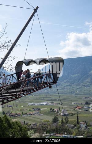 Aussichtsplattform in den Gärten von Schloss Trauttmansdorff, Meran, Südtirol, Italien, Europa Stockfoto