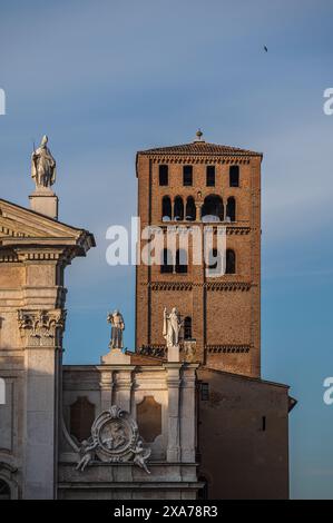 Piazza Sordello, Kirche des Apostels Peter, Stadt Mantua, Provinz Mantua, Mantova, am Fluss Mincio, Lombardei, Italien, Europa Stockfoto