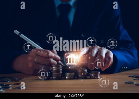 Zentralbanken und internationales Währungskonzept. Geschäftsmann tauscht Dollar Yuan Yen Pfund Sterling und Euro gegen Devisen und Devisenwechsel Stockfoto