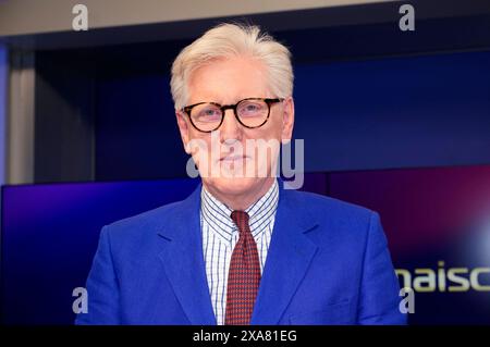 Theo Koll in der ARD-Talkshow maischberger im Studio Berlin Adlershof. Berlin, 04.06.2024 *** Theo Koll in der ARD Talkshow maischberger im Studio Berlin Adlershof Berlin, 04 06 2024 Foto:XT.xBartillax/xFuturexImagex maischberger0406 4607 Stockfoto