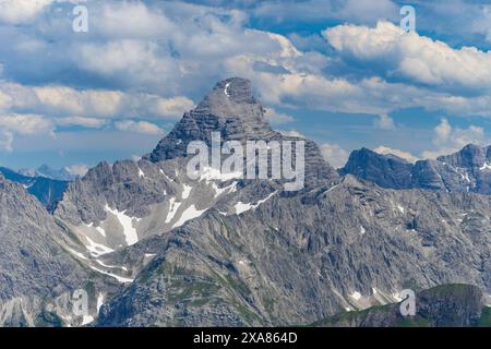 Panorama vom Koblat-Hoehenweg am Nebelhorn zum Hochvogel, 2592m, Allgäuer Alpen, Allgäuer, Bayern, Deutschland Stockfoto