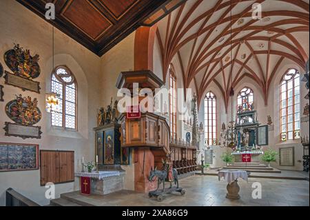 Kircheneinrichtung mit Renaissance-Hochaltar von 1611, gotische Marienkirche, Kalbensteinberg, Mittelfranken, Bayern, Deutschland Stockfoto