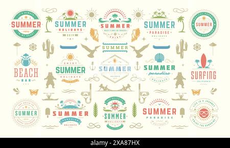 Im Sommer sind Etiketten und Abzeichen für Plakate, Grußkarten und Banner im Retro-Stil gehalten. Die Kollektion der Symbole für den Sommerurlaub und Design Elements. Stock Vektor