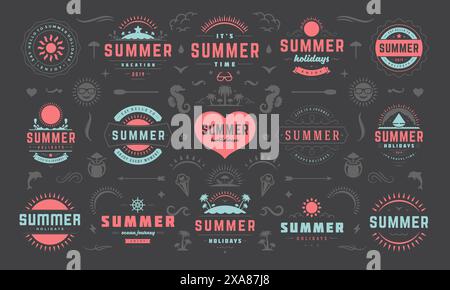 Im Sommer sind Etiketten und Abzeichen für Plakate, Grußkarten und Banner im Retro-Stil gehalten. Die Kollektion der Symbole für den Sommerurlaub und Design Elements. Stock Vektor