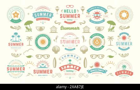 Im Sommer sind Etiketten und Abzeichen für Plakate, Grußkarten und Banner im Retro-Stil gehalten. Die Kollektion der Symbole für den Sommerurlaub und Design Elements. Stock Vektor