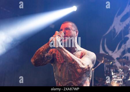 Oslo, Norwegen. Juni 2024. Die russische Deathcore-Band Slaughter to Supreme feiert ein Live-Konzert im Rockefeller in Oslo. Hier ist Sänger Aleksandr Shikolai live auf der Bühne zu sehen. (Foto: Gonzales Photo/Alamy Live News Stockfoto