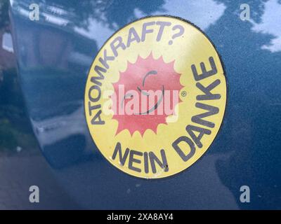 Atomkraft Nein Danke Aufkleber auf einem Auto 05.06.2024 *** Atomkraft nein danke Aufkleber auf einem Auto 05 06 2024 Stockfoto