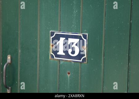 Nummer 13, Hausnummern, St. Ives, Cornwall, England, GROSSBRITANNIEN, 2024 Stockfoto