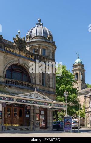 BUXTON, DERBYSHIRE, GROSSBRITANNIEN, 19. MAI. Blick auf das Opernhaus in Buxton, Derbyshire am 19. Mai 2024 Stockfoto