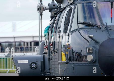 Berlin, Deutschland 05. Juni 2024: Internationale Luft- und Raumfahrtausstellung ILA 2024 im Bild: Re. Seite eines H225 M Helikopters *** Berlin, Deutschland 05 Juni 2024 Internationale Luft- und Raumfahrtausstellung ILA 2024 Bild rechts von einem H225 M Helikopter Copyright: XFotostandx/xReuhlx Stockfoto