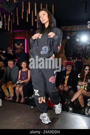 London, Großbritannien. Juni 2024. Nina Naustdal, Schöpferin der London Dondunk Catwalk Show im London Dondunk von Nina Naustdal im Inca London, Großbritannien. Quelle: Siehe Li/Picture Capital/Alamy Live News Stockfoto