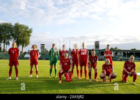 POSEN, POLEN - 4. JUNI 2024: Foto des walisischen Teams beim Spiel der UEFA Women’s Euro 2025 in der Qualifikationsliga B zwischen ukrainischen Frauen und walisischen Frauen im Stadion Miejski W Grodzisku in Polen am 4. Juni 2024. (Bild von Ashley Crowden/FAW) Stockfoto