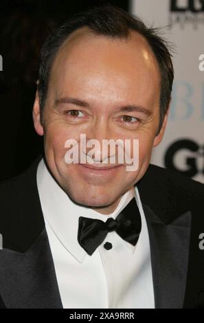 Kevin Spacey besucht am 8. Dezember 2004 die Premiere von „Beyond the Sea“ im Ziegfeld Theater in New York City. Foto: Henry McGee/MediaPunch Stockfoto