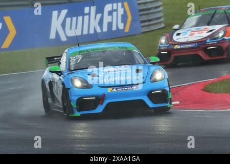 Jacob Tofts, Graves Motorsport, Porsche 718 Cayman GT4 RS Clubsport, Porsche Sprint Challenge Großbritannien 2024, eine einzige Markenserie mit allen Antriebssystemen Stockfoto