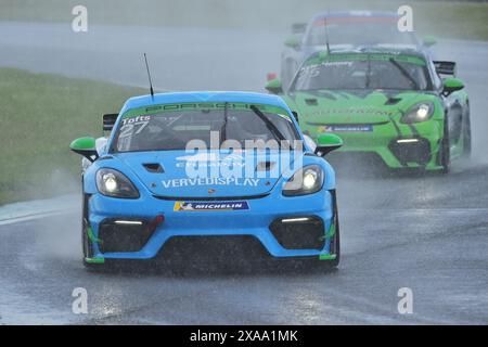 Jacob Tofts, Graves Motorsport, Porsche 718 Cayman GT4 RS Clubsport, Porsche Sprint Challenge Großbritannien 2024, eine einzige Markenserie mit allen Antriebssystemen Stockfoto