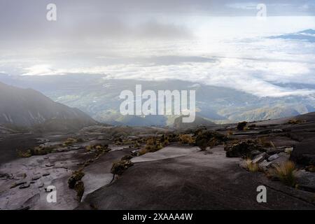 Der Blick über den Mount Kinabalu in Borneo und Malaysia Stockfoto