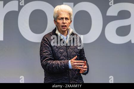 Stuttgart, 3. Juni 2024: Die Spitzenkandidatin der FDP Marie-Agnes Strack-Zimmermann während ihres Wahlkampfes am Stockfoto