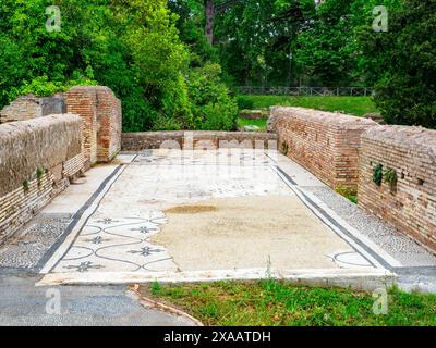 Lagerhaus im Lagerviertel - Archäologischer Park von Ostia antica, Rom, Italien Stockfoto