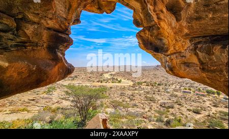 Ausblick aus dem Rock-Gemälde von Laas Geel in der Nähe von Hargeisa, Somaliland, Somalia, Afrika Stockfoto