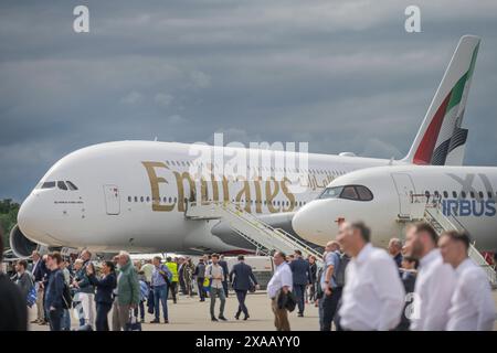 Emirates Airbus A380, ILA 2024, Internationale Luft- und Raumfahrtausstellung Berlin, Schönefeld, Brandenburg, Deutschland *** Emirates Airbus A380, ILA 2024, Internationale Luft- und Raumfahrtausstellung Berlin, Schönefeld, Brandenburg, Deutschland Stockfoto