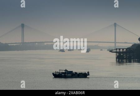 Vidyasagar Setu Bridge (zweite Hootly Bridge) über den Hooforth River, Kalkutta, Westbengalen, Indien, Asien Stockfoto