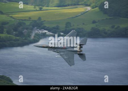 USAF F15 fliegt durch die Machschleife Stockfoto