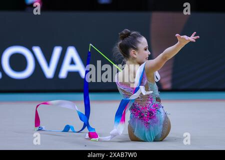 Budapest, Ungarn. Mai 2024. Stiliana Nikolova (BUL) wurde während der 40. Europameisterschaft im Rhythmischen Gymnastik Budapest 2024 in der Papp Laszlo Budapest Sportarena gesehen. (Foto: Fabrizio Carabelli/SOPA Images/SIPA USA) Credit: SIPA USA/Alamy Live News Stockfoto