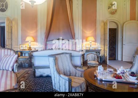 Altes Schloss de Haar, Innere des mittelalterlichen Schlafzimmers, Niederlande Stockfoto