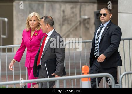 Wilmington, Usa. Juni 2024. First Lady Jill Biden verlässt das J. Caleb Boggs Federal Building am dritten Tag des Prozesses wegen der Anklage gegen Hunter Biden in Wilmington, DE, am Mittwoch, den 5. Juni 2024. Foto: Ken Cedeno/UPI. Quelle: UPI/Alamy Live News Stockfoto