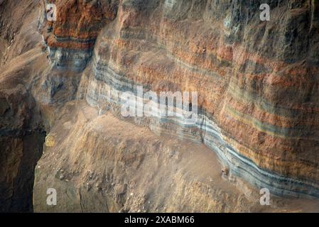 Geologische Sedimentschichten in Cliff Stockfoto